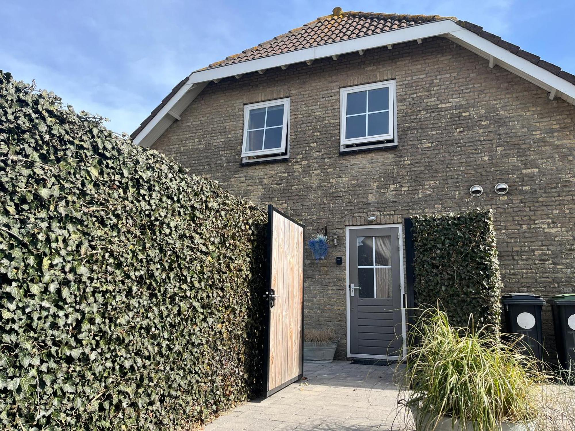 Dichtbij Zee, Sloestraat 25